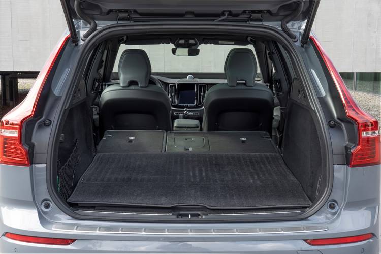 Volvo XC60 facelift 2021 bagageruimte tot aan voorstoelen