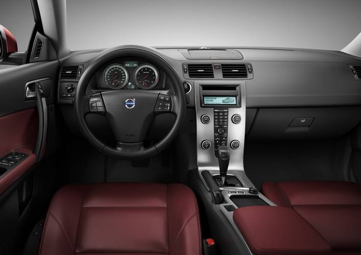 Interno di una Volvo C70 facelift 2010