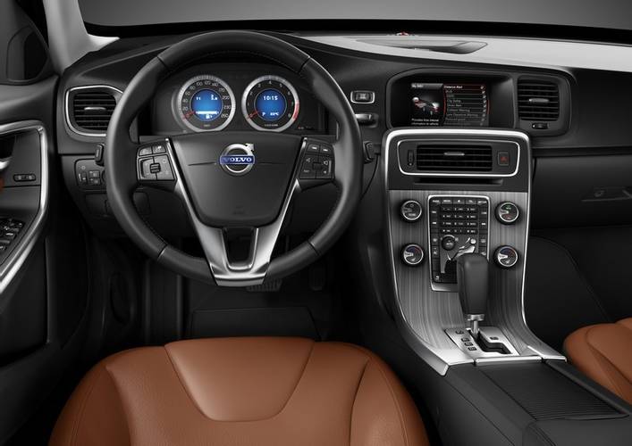 Interno di una Volvo S60 2010