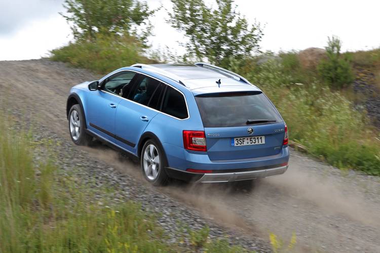 Škoda Octavia E5 Scout 2015 station wagon