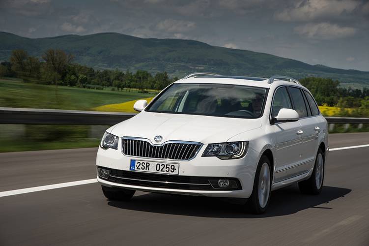 Škoda Superb 3T facelift 2014 wagon