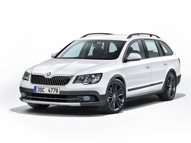 Škoda Superb 3T facelift 2014 familiare