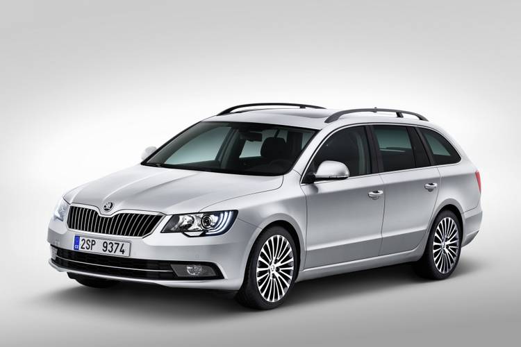 Škoda Superb 3T facelift 2014 station wagon