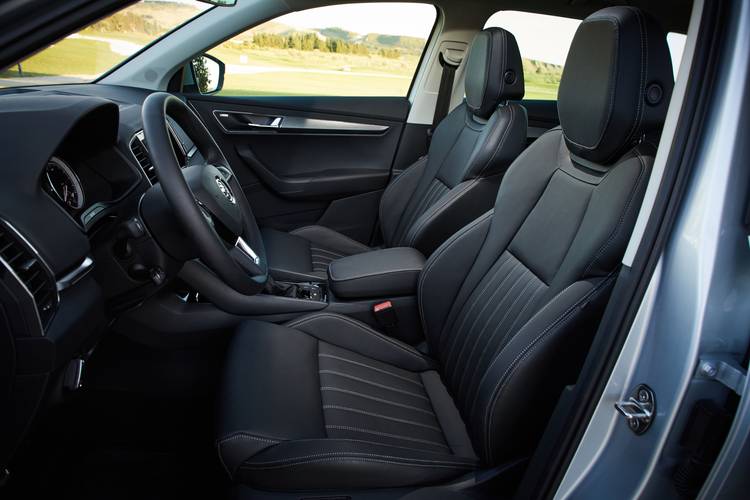 Škoda Karoq NU7 2018 front seats