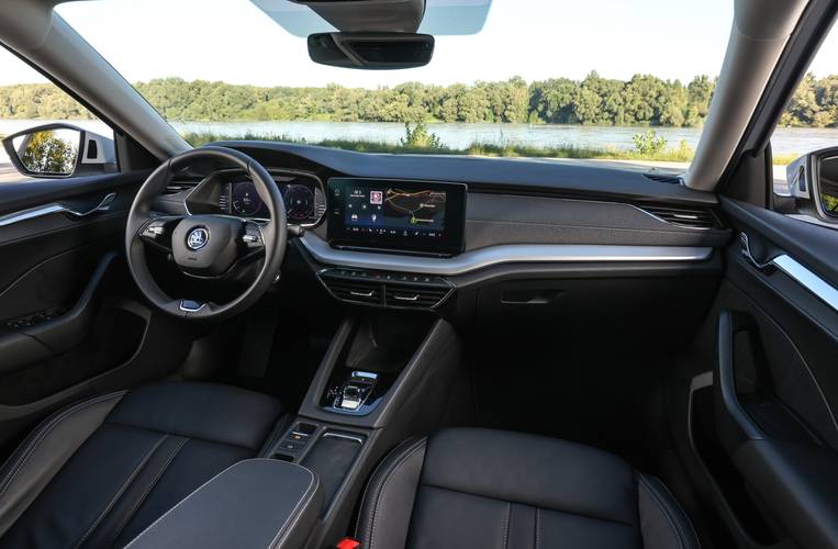 Interno di una Škoda Octavia NX 2020