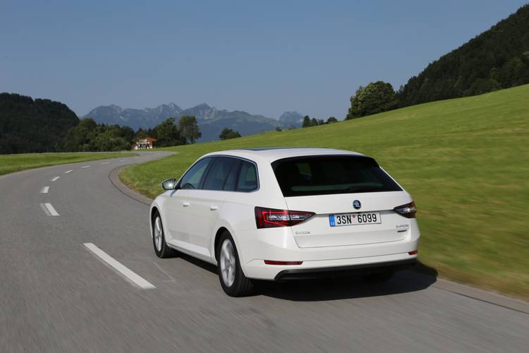 Škoda Superb B8 3V5 2018 wagon