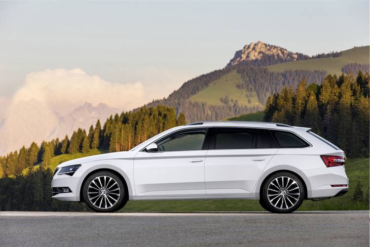 Škoda Superb B8 3V5 2018 familiare