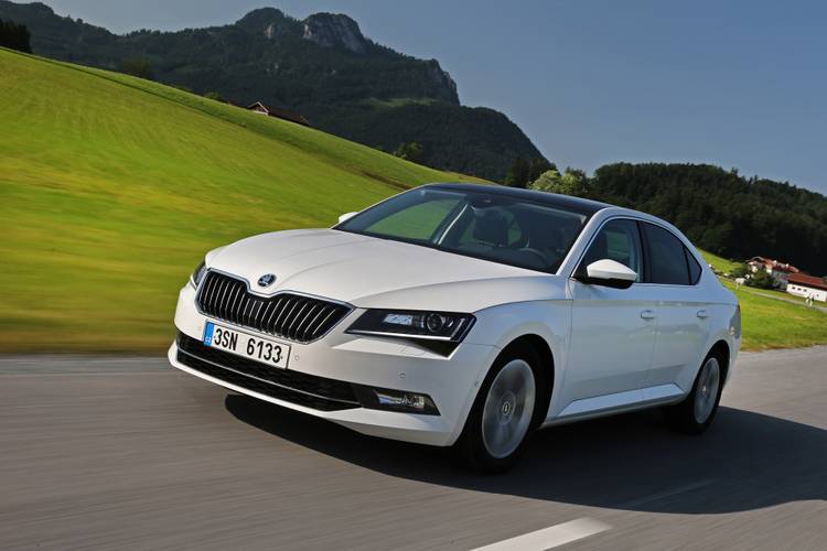 Škoda Superb B8 3V3 2016 sedan