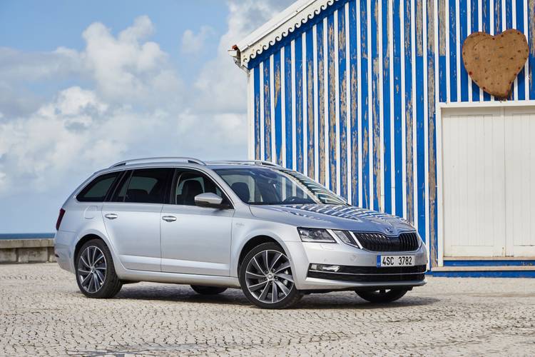 Škoda Octavia E5 facelift 2017 familiar