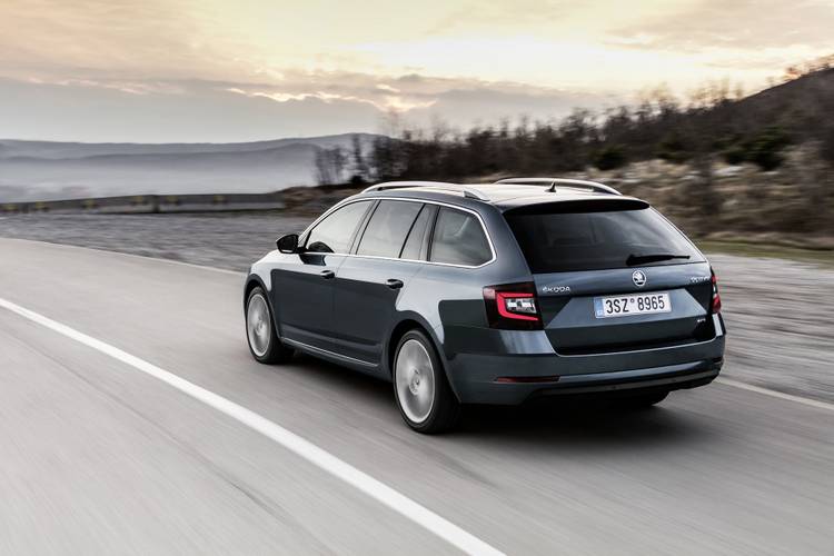 Škoda Octavia E5 facelift 2017 familiar