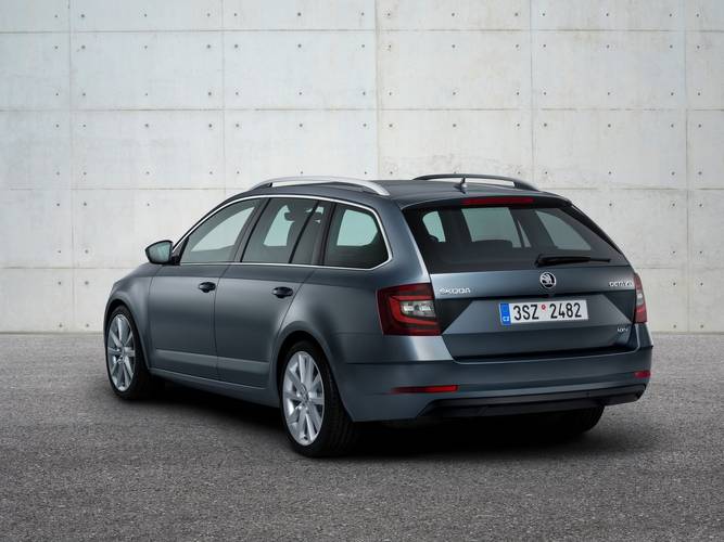 Škoda Octavia E5 facelift 2019 familiar